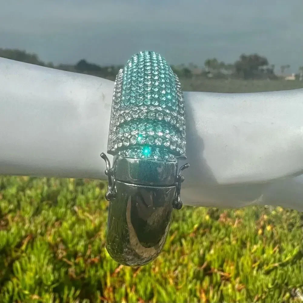 AKKAD Aqua Pavé Crystal Hinged Bangle